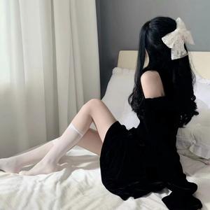 关于美女色色的非法网站
